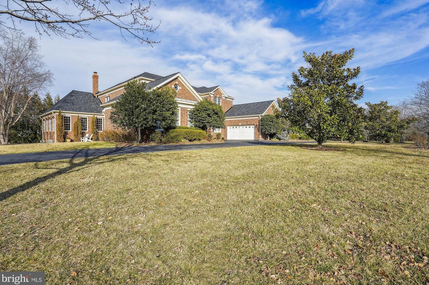 43136 Tall Pines Ct, Ashburn, VA 20147-6600