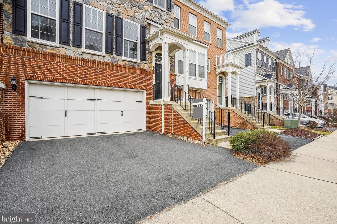 20673 Erskine Ter, Ashburn, VA 20147-3545