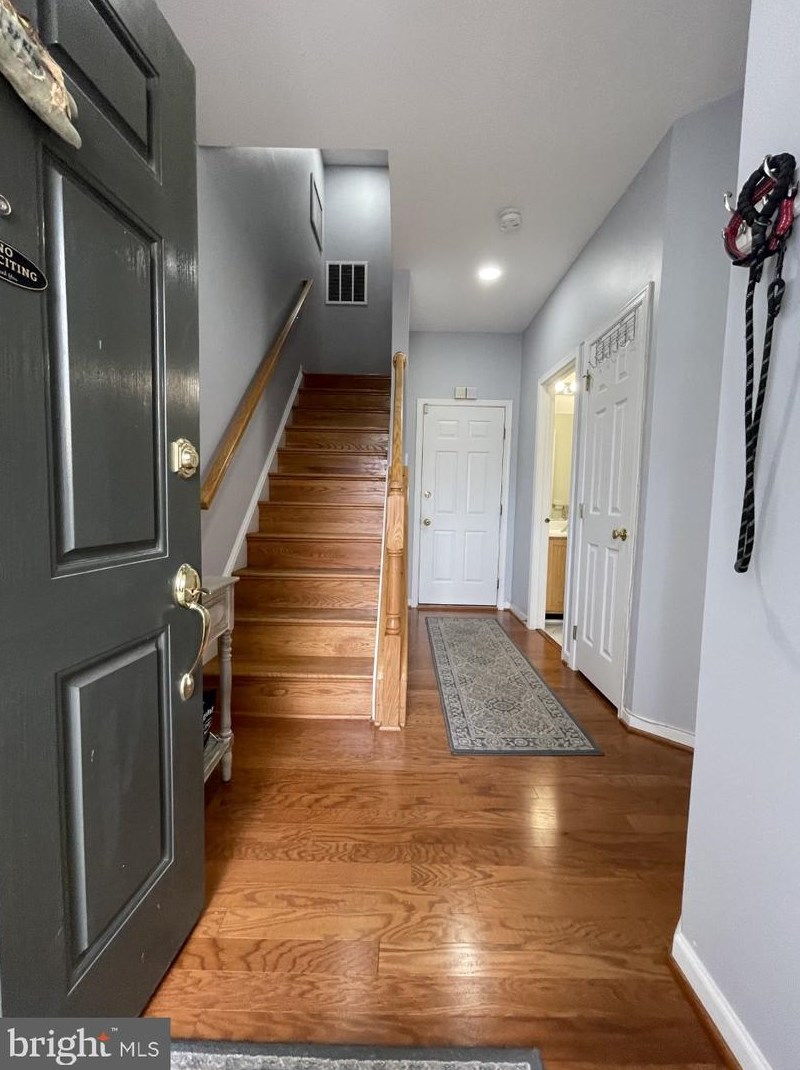 42643 Homefront Ter, Fairfax, VA 20152-6024