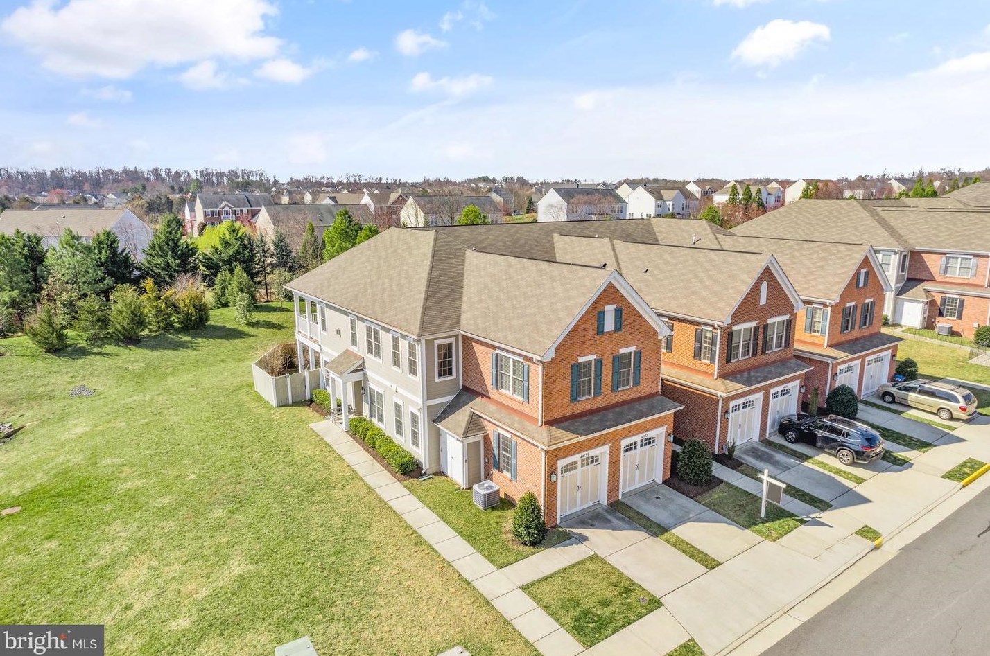 44133 Peirosa Ter, Fairfax, VA 20152-6122