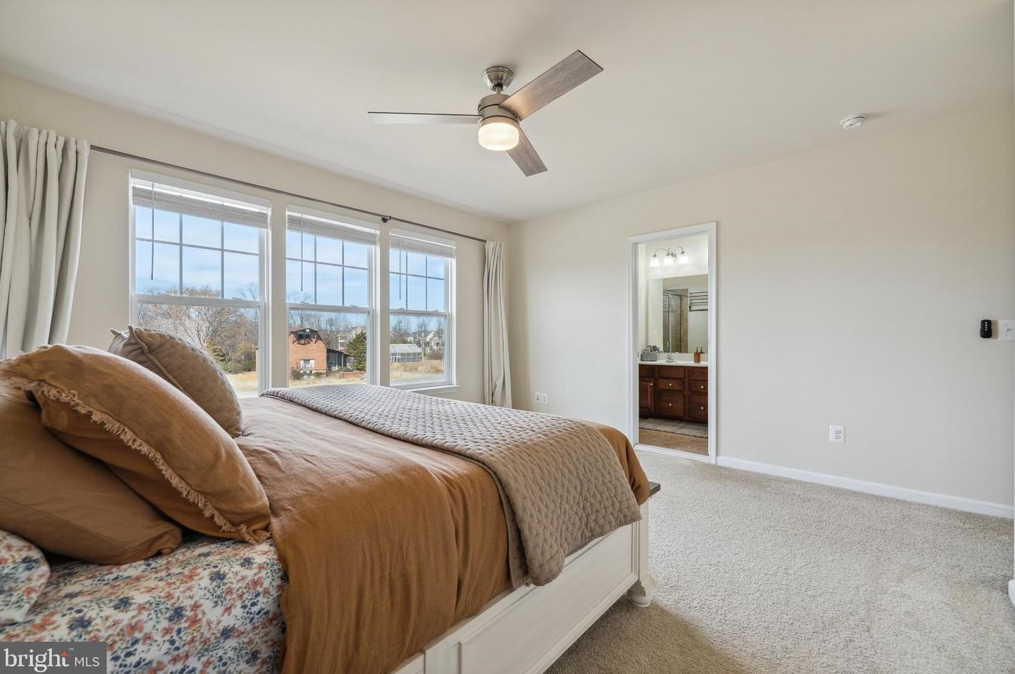 43468 Hopestone Ter, Fairfax VA  20152-1993 exterior