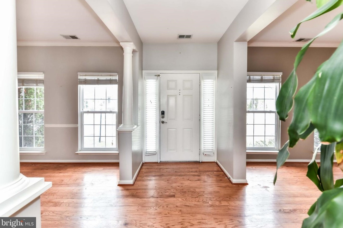43343 Fullerton St, Ashburn, VA 20147