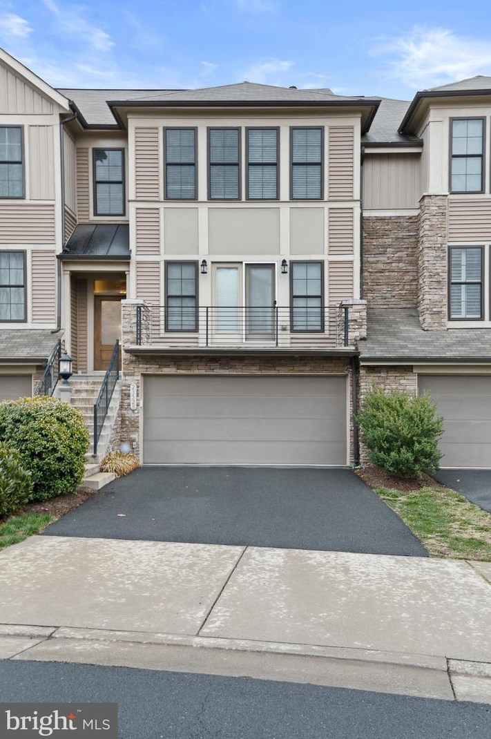 23528 Epperson Sq, Ashburn, VA 20148