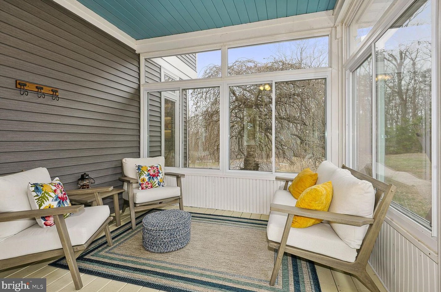 23972 Deep Hollow Ln, Stone Ridge VA  20105-2120 exterior