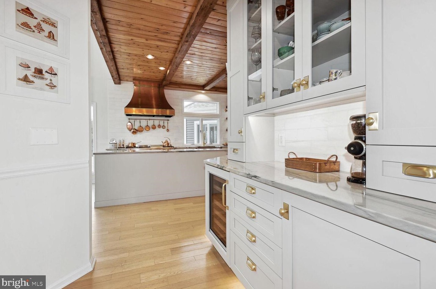 23972 Deep Hollow Ln, Stone Ridge VA  20105-2120 exterior