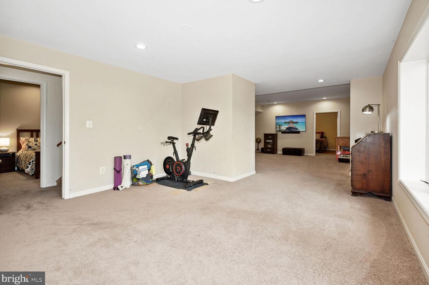 23972 Deep Hollow Ln, Stone Ridge VA  20105-2120 exterior