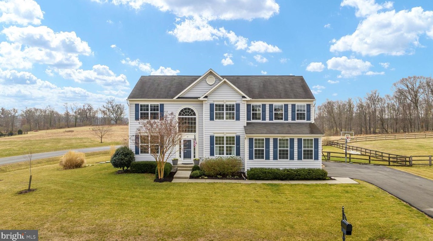 36521 Spring Pond Ln, Purcellville, VA 20132