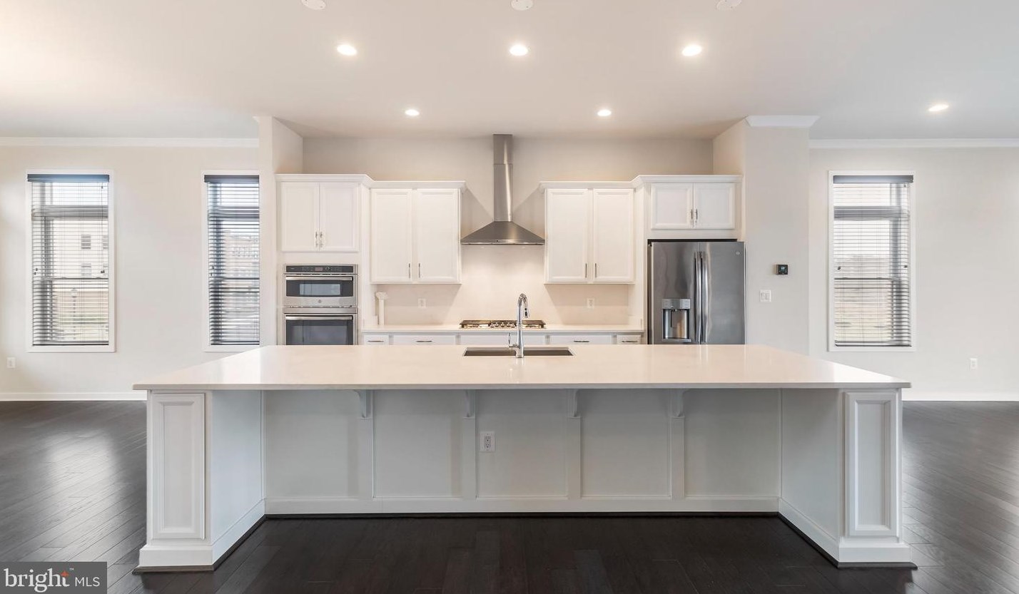 23569 Hopewell Manor Ter, Ashburn, VA 20148-7086