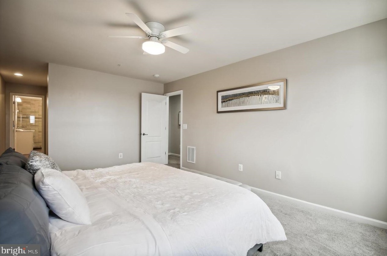 42604 Hardage Ter, Ashburn VA  20148-4350 exterior