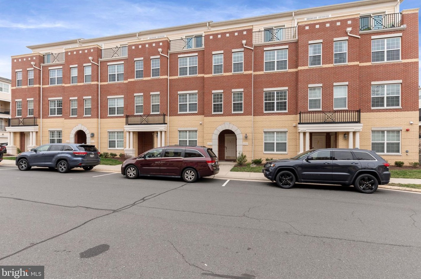 22724 Beacon Crest Ter, Ashburn, VA 20148-6414