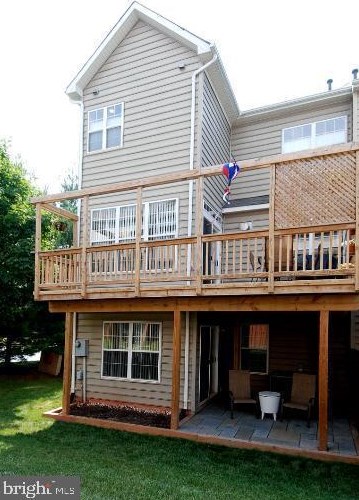 20844 Miranda Falls Sq, Dulles VA  20165-2482 exterior