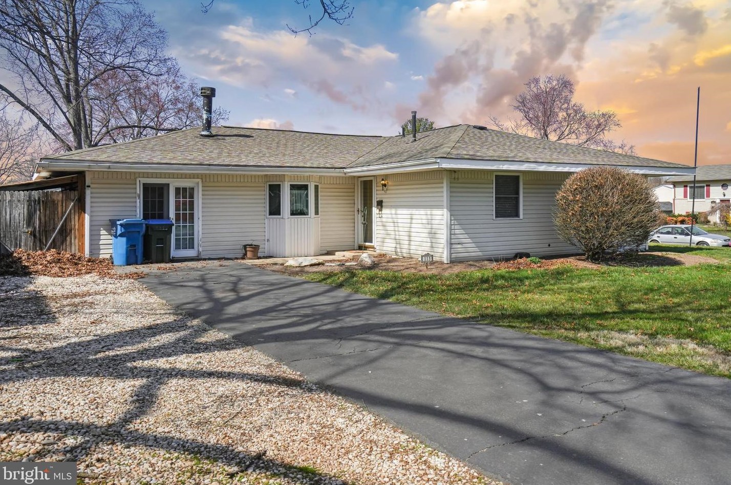 113 Birch Ct, Dulles, VA 20164-4019