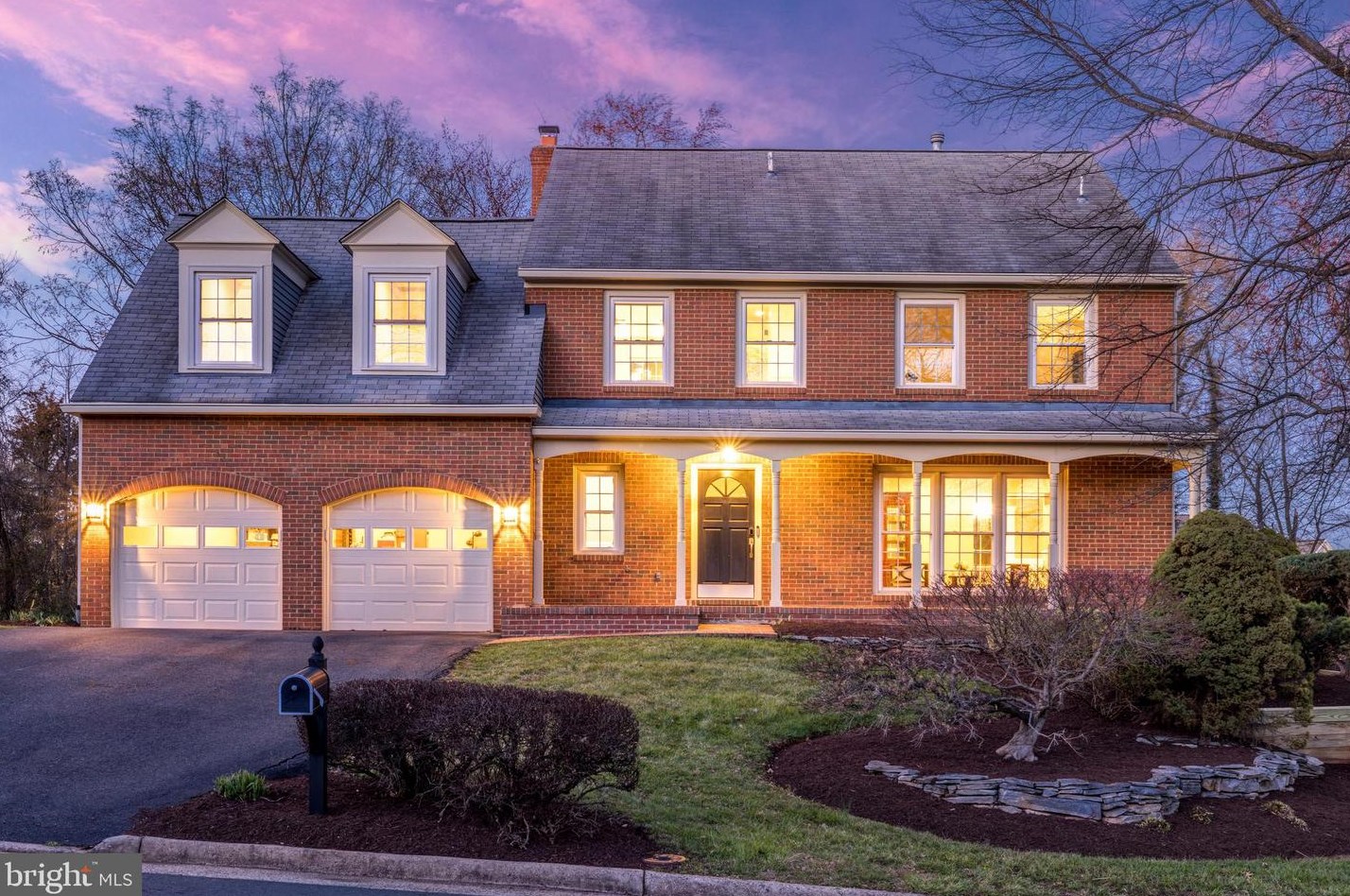 206 Edenberry Ct, Dulles, VA 20164-3549