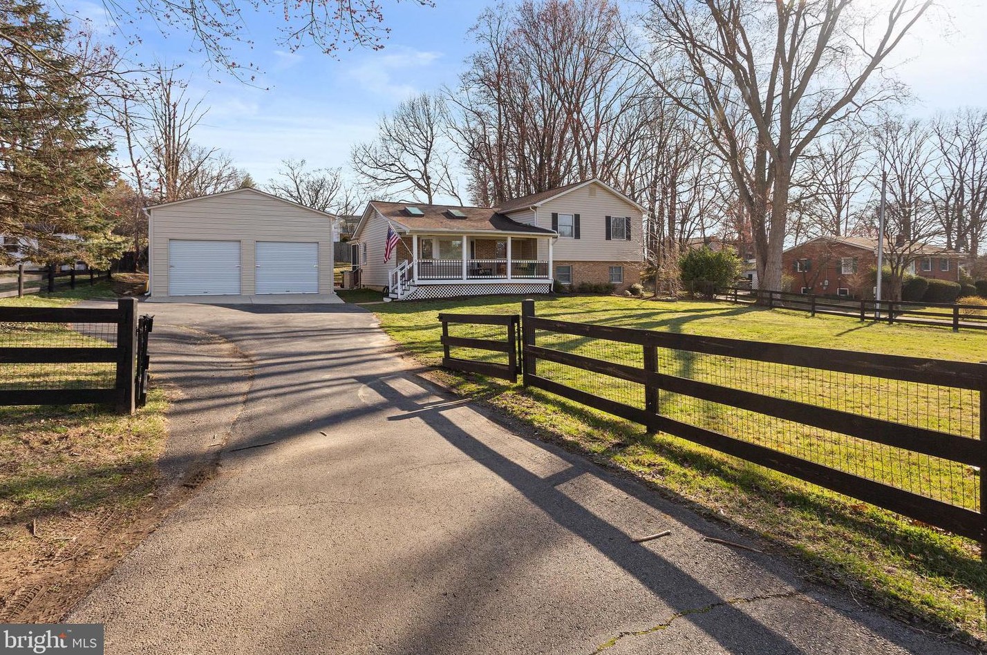 300 East E Street, Purcellville, VA 20132