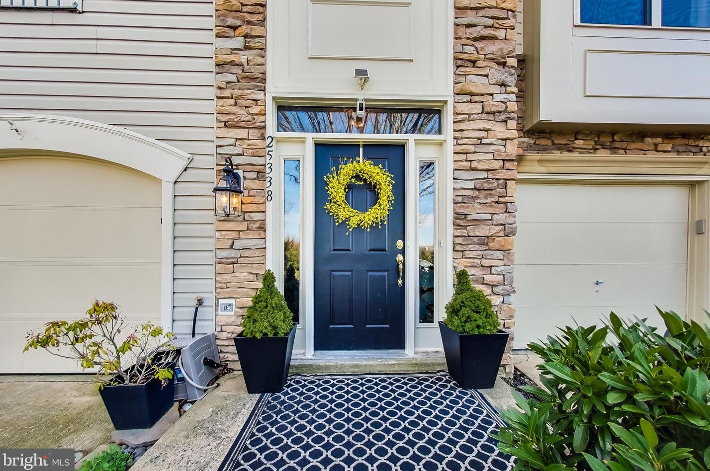 25338 Ashbury Dr, Fairfax, VA 20152-2021