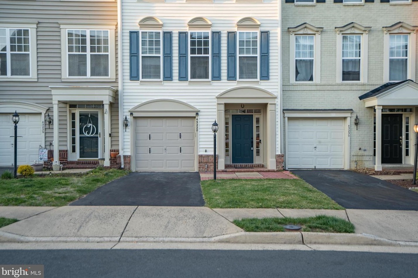 43228 Highgrove Ter, Ashburn, VA 20148