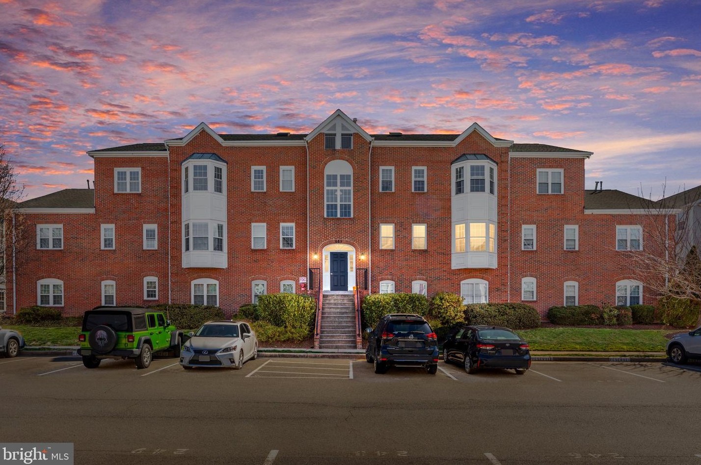 665 Constellation Square Se #d, Leesburg, VA 20175