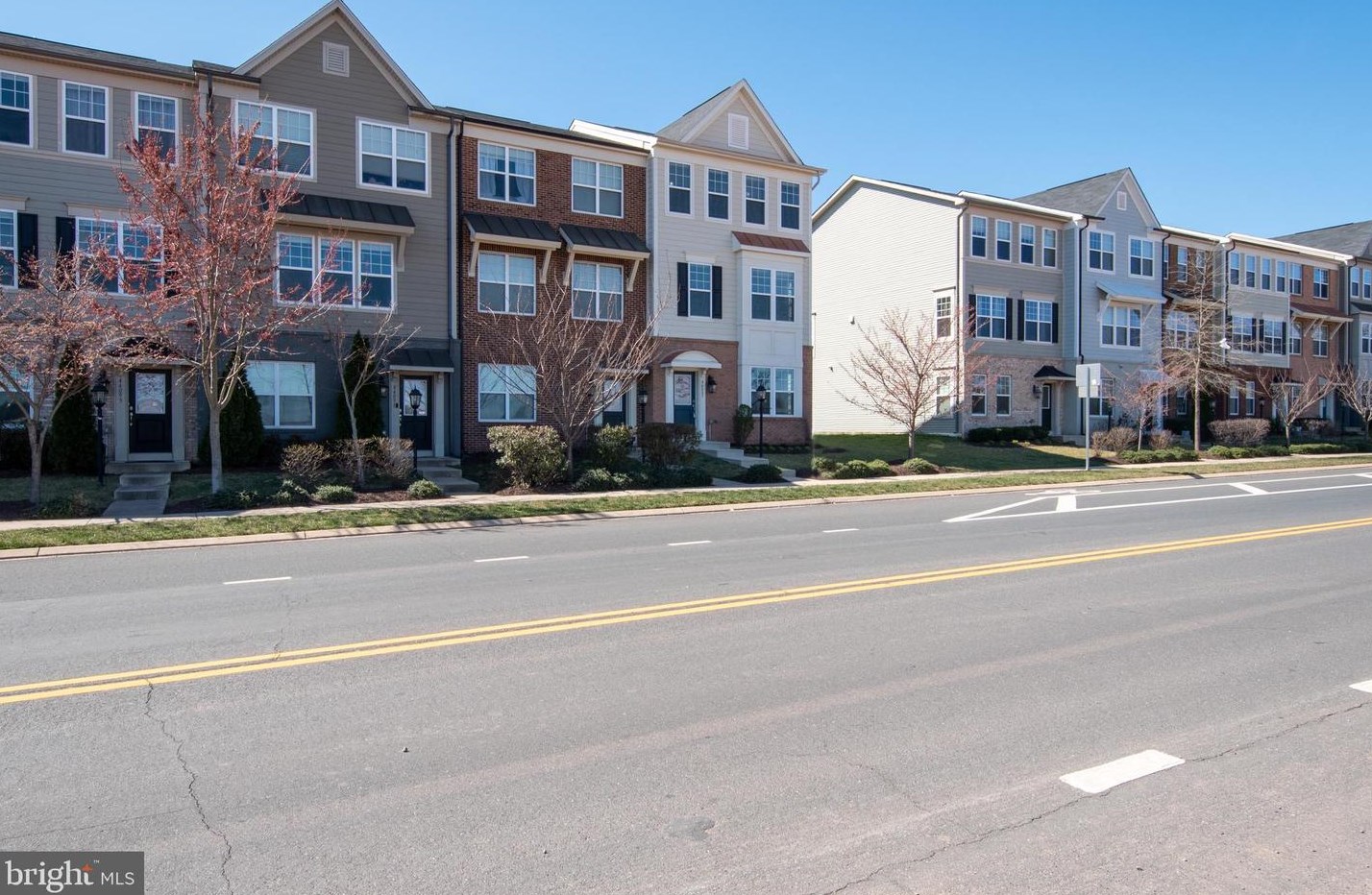 44087 Eastgate View Dr, Chantilly, VA 20152-6121