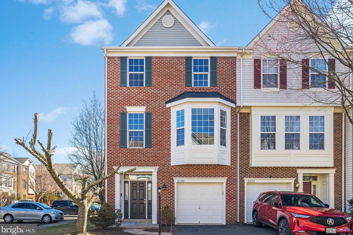 21488 Rusty Blackhaw Sq, Dulles, VA 20164-2261