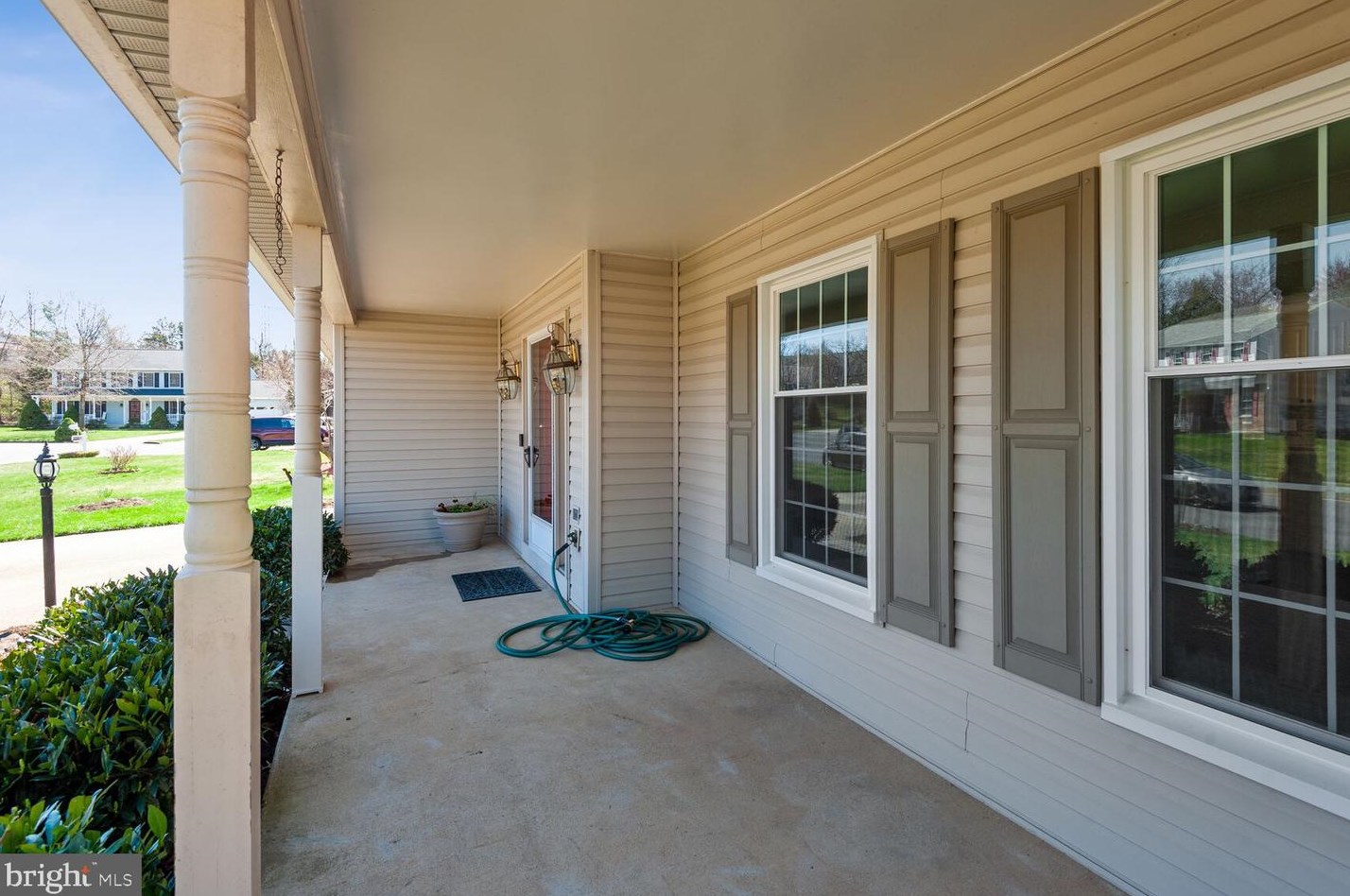 127 Briarwood Ct, Dulles, VA 20164-2851