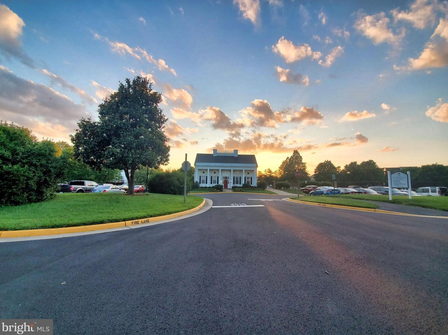 21740 Kings Crossing Ter, Ashburn VA  20147-4515 exterior