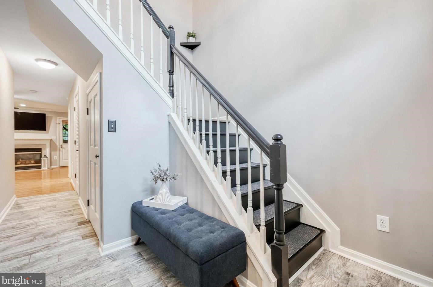 21740 Kings Crossing Ter, Ashburn VA  20147-4515 exterior