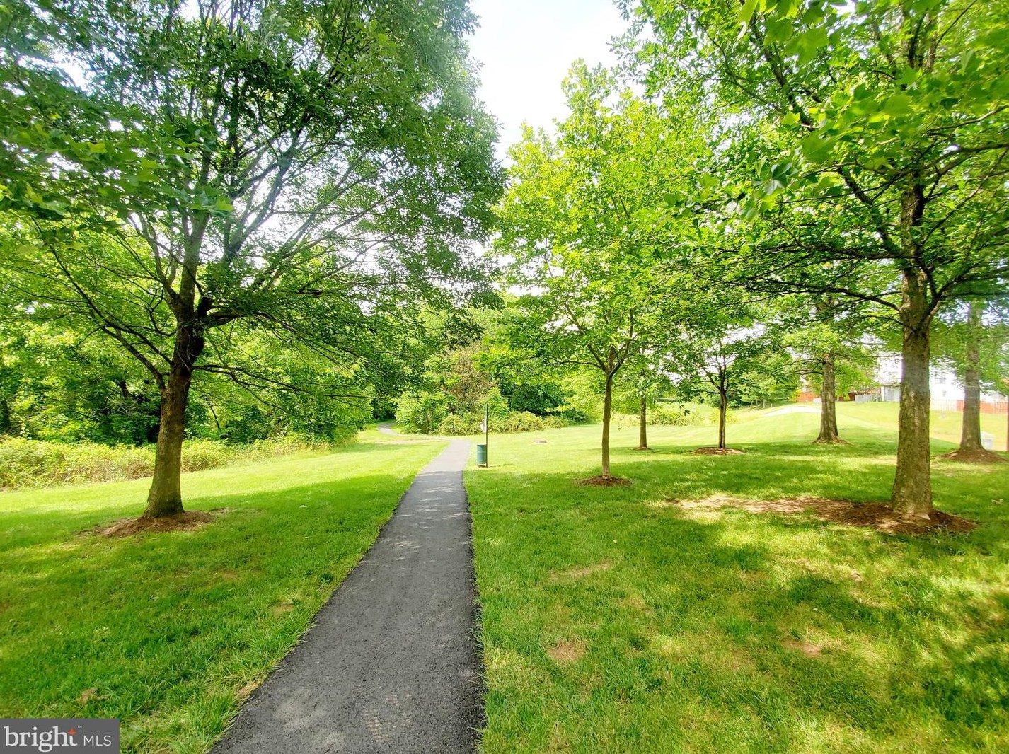 21740 Kings Crossing Ter, Ashburn VA  20147-4515 exterior