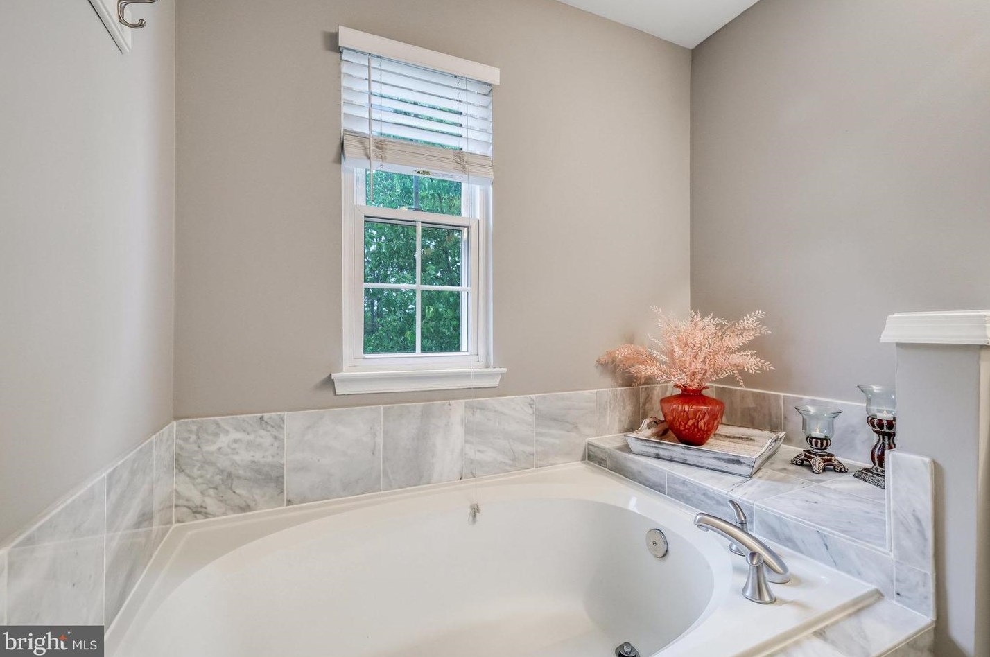 21740 Kings Crossing Ter, Ashburn VA  20147-4515 exterior