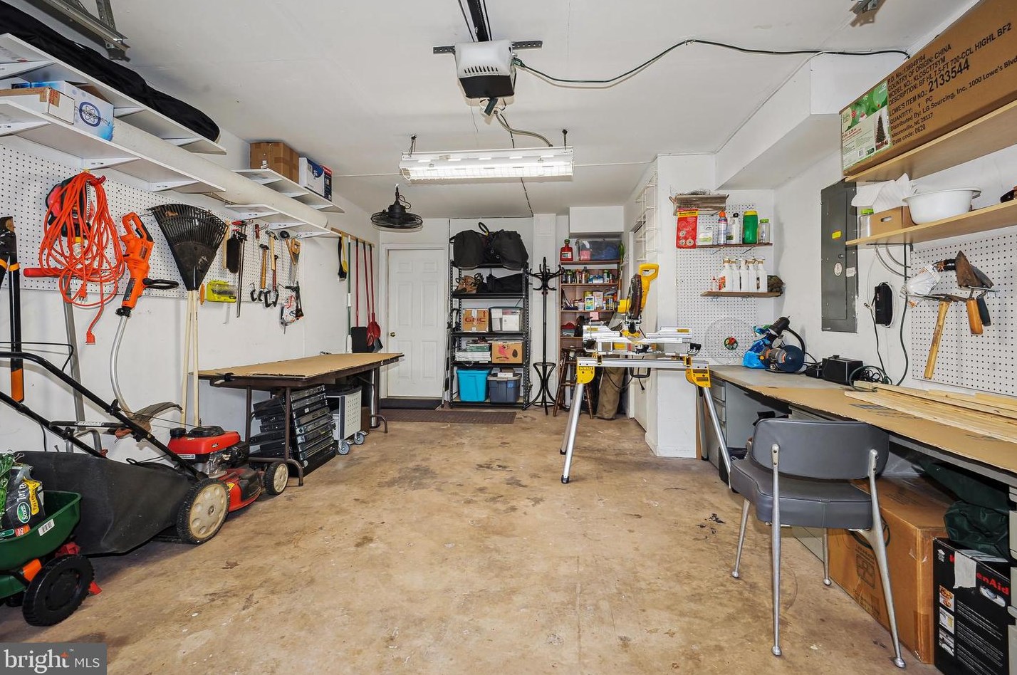 308 Hanford Ct, Dulles VA  20164-2518 exterior