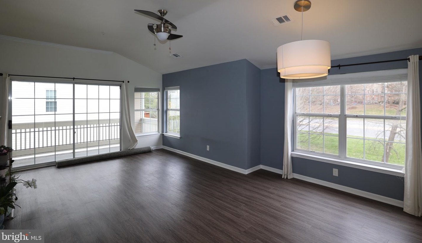 45090 Brae Ter #201, Ashburn, VA 20147