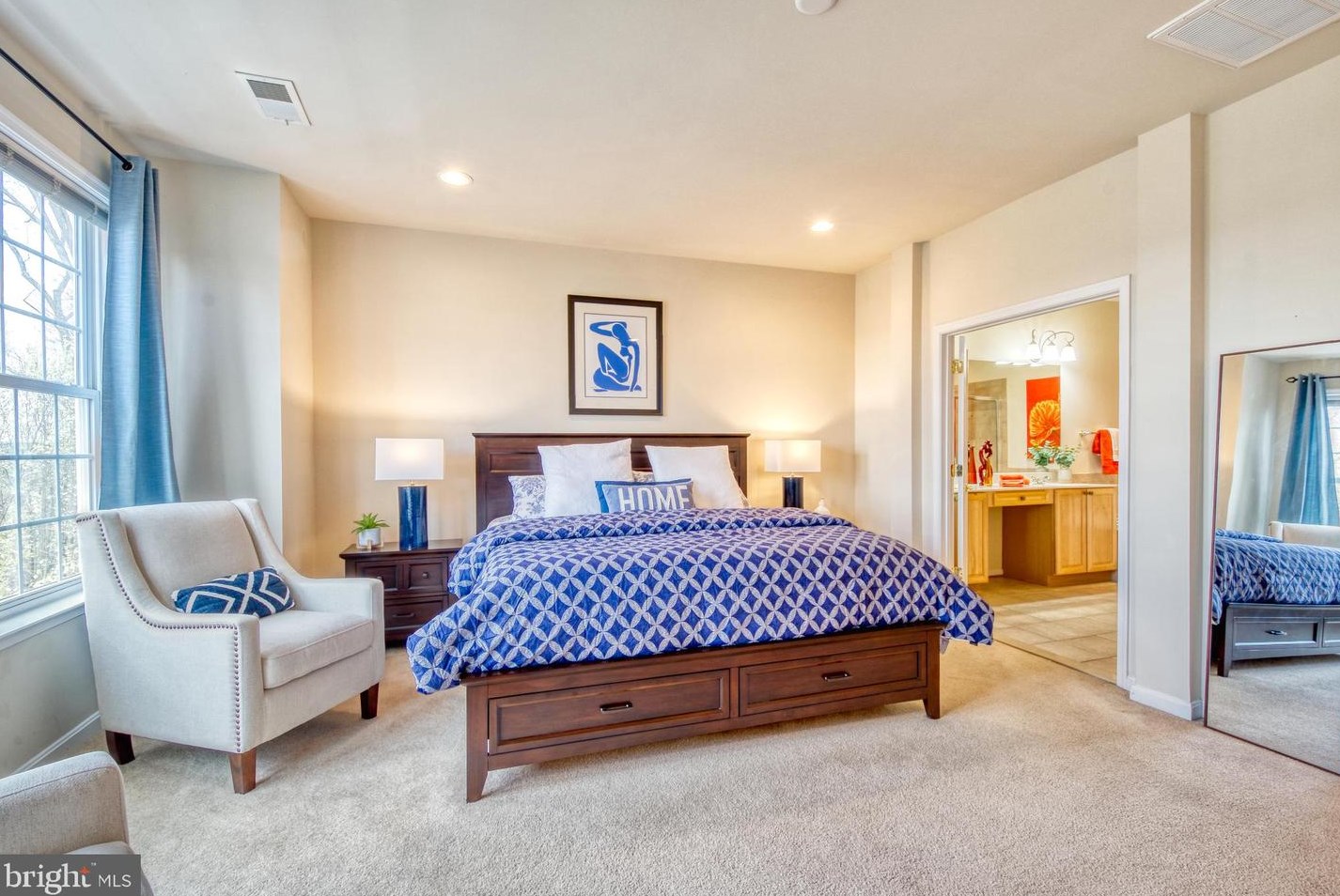 47640 Paulsen Sq, Dulles VA  20165-5193 exterior