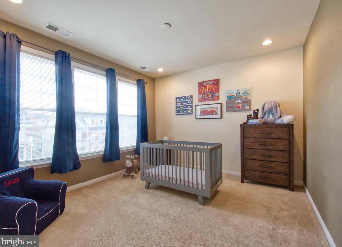 47640 Paulsen Sq, Dulles VA  20165-5193 exterior