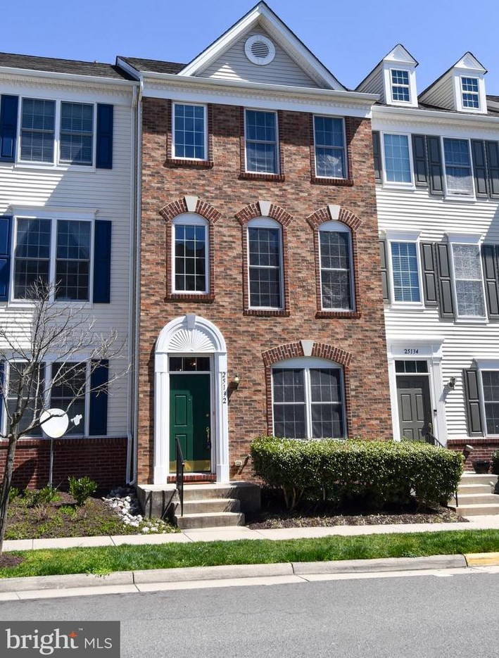 25132 Mcbryde Ter, Fairfax, VA 20152-6720