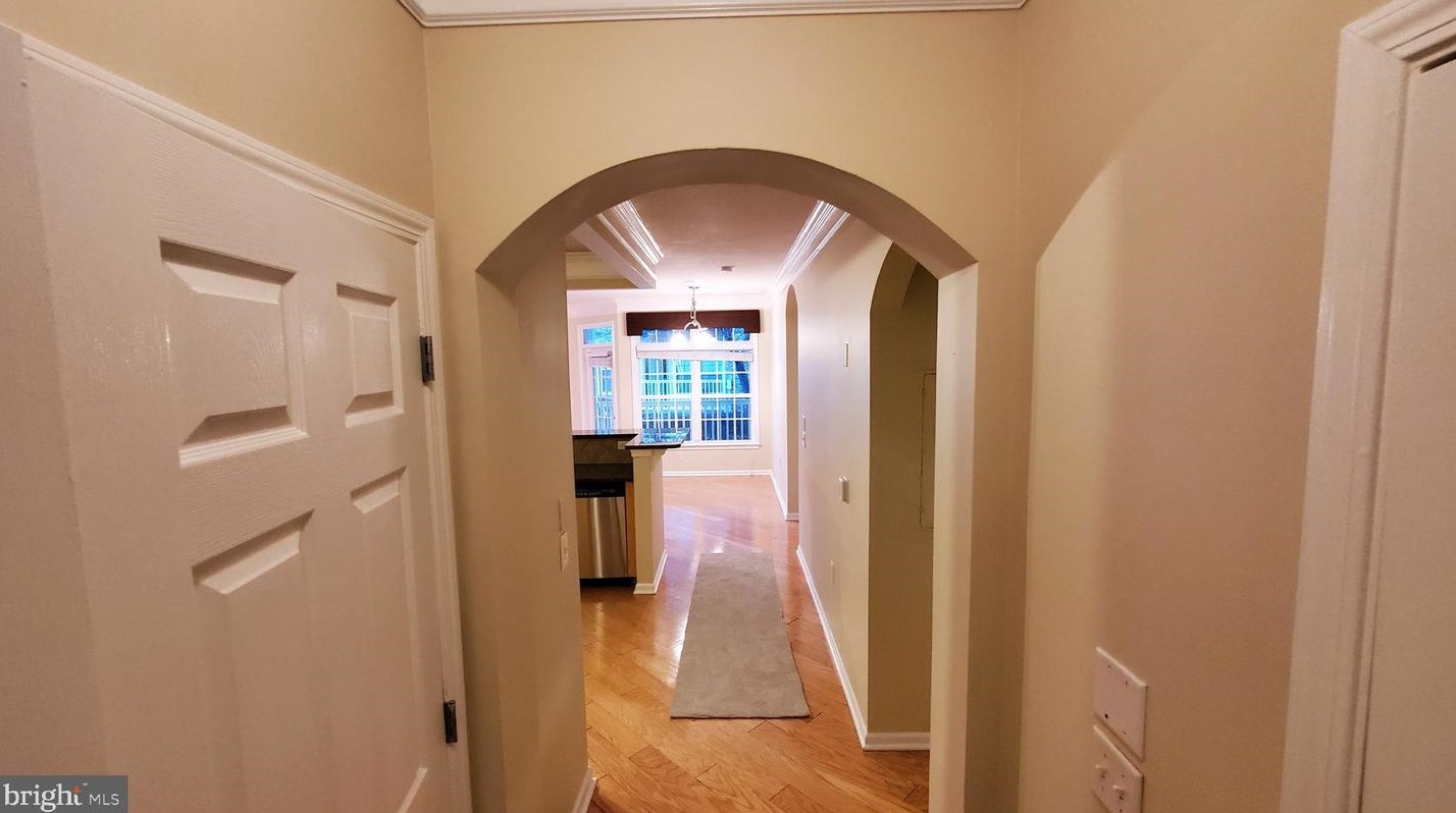 504 Sunset View Ter Se #108, Leesburg, VA 20175