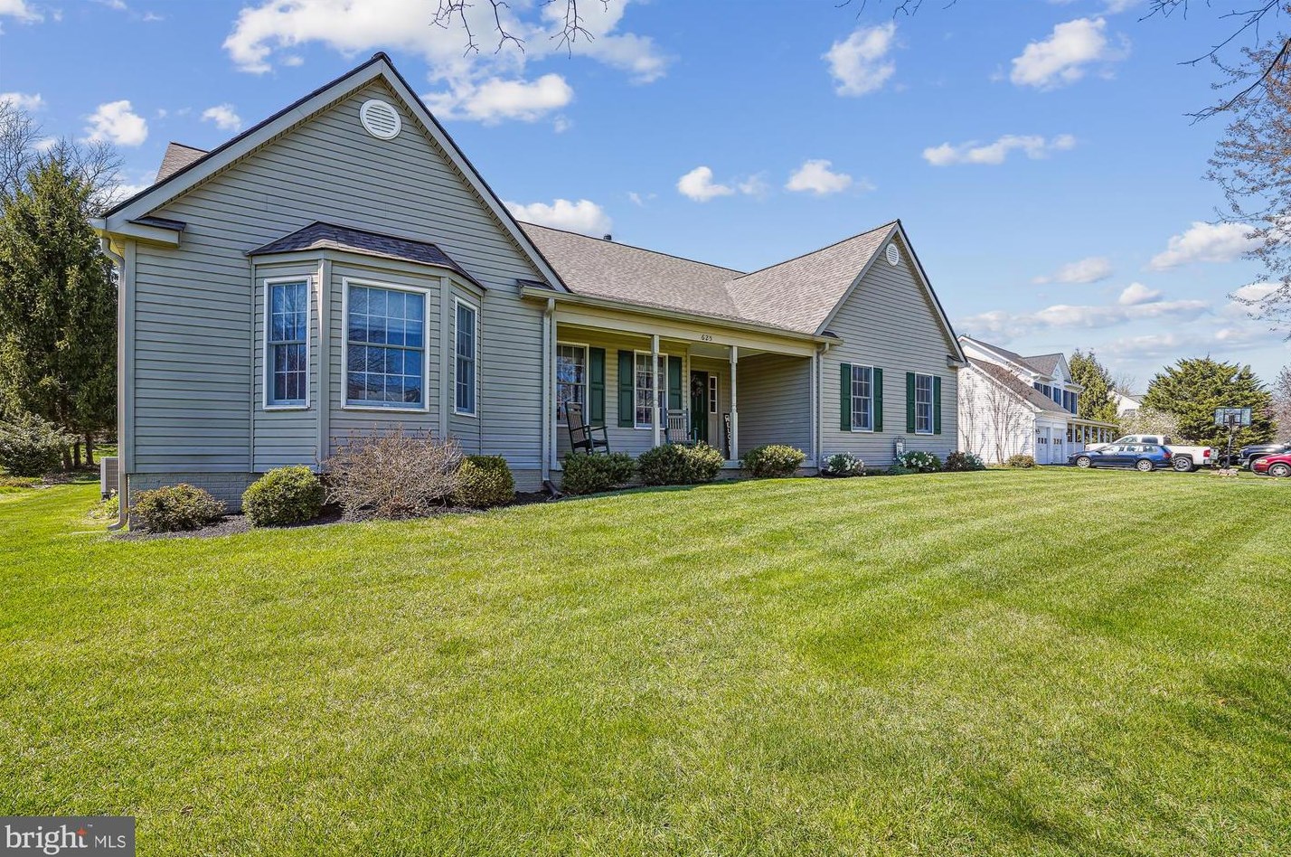 625 Elliot Dr, Purcellville, VA 20132