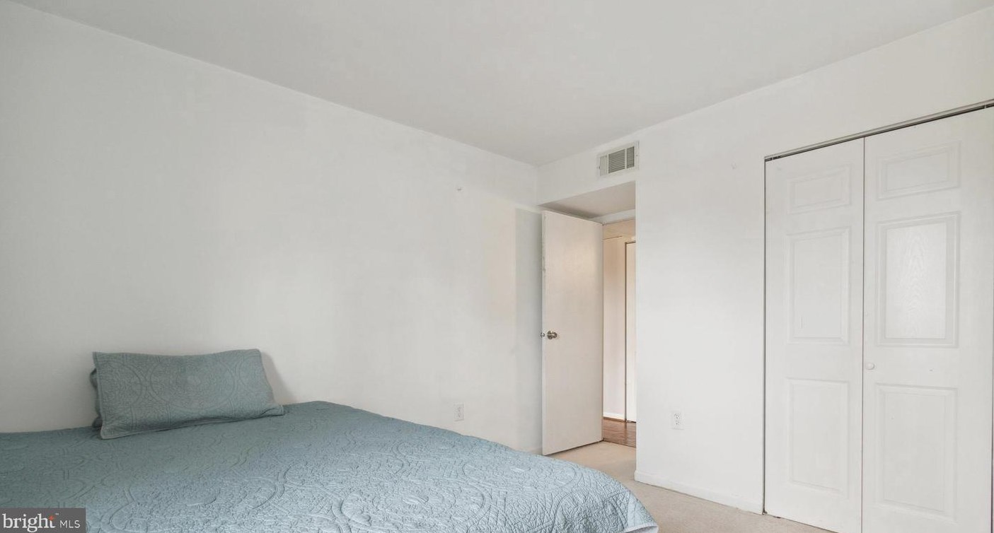 807 Concord Ct, Dulles VA  20164-4212 exterior
