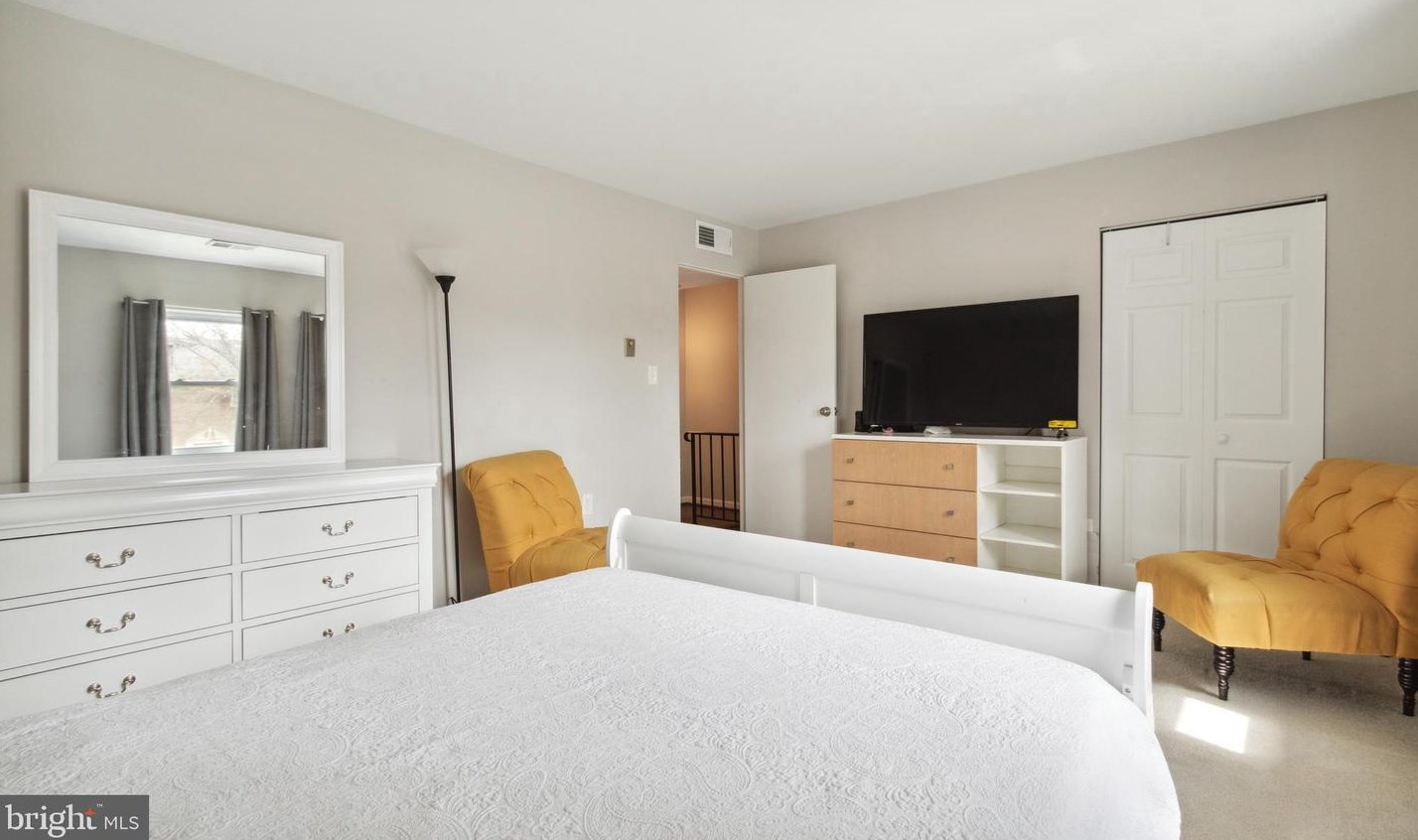 807 Concord Ct, Dulles VA  20164-4212 exterior