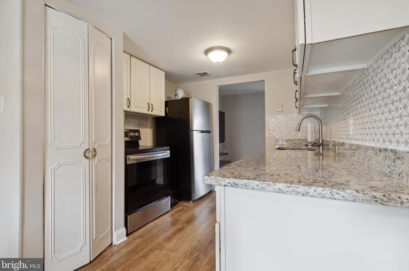 807 Concord Ct, Dulles VA  20164-4212 exterior