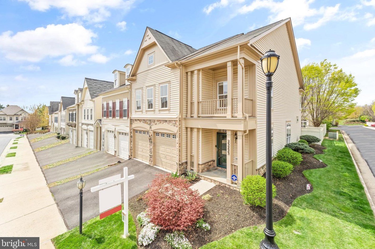 23223 Grayling Ter, Ashburn, VA 20148-7284