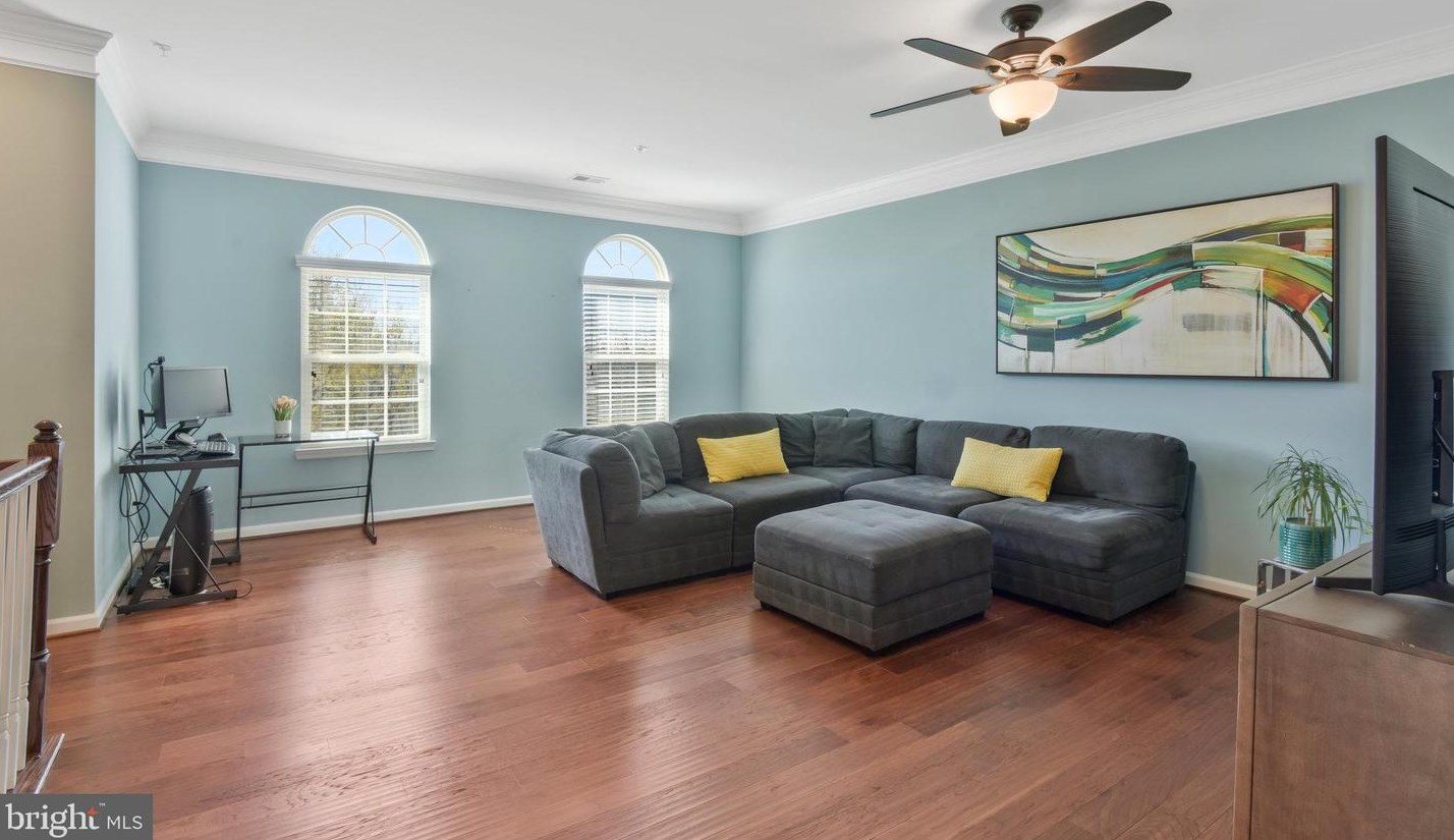 25898 Racing Sun Dr, Stone Ridge VA  20105 exterior