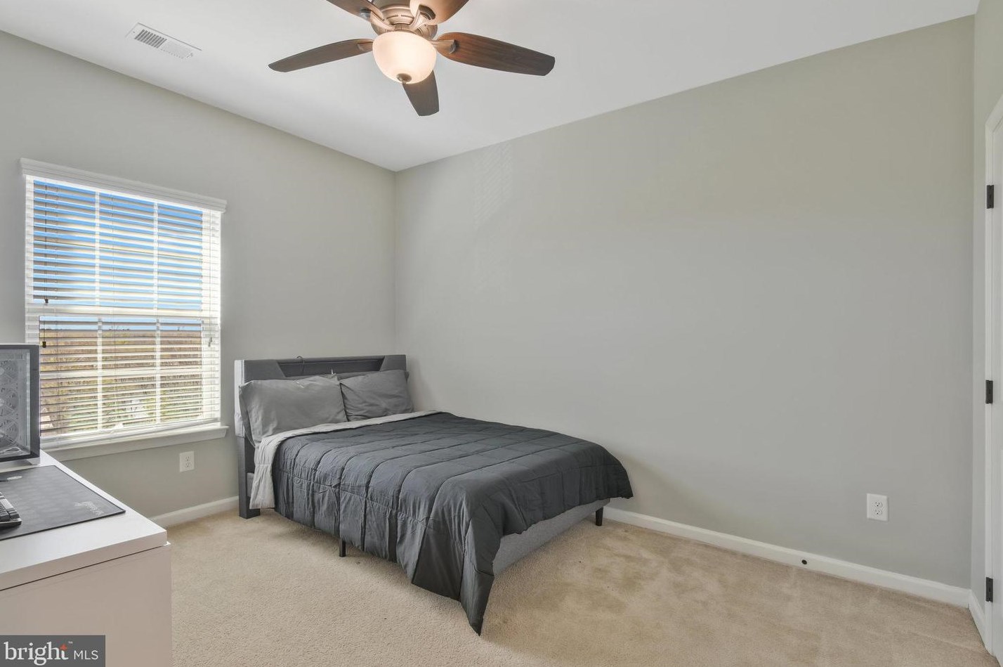 25898 Racing Sun Dr, Stone Ridge VA  20105 exterior