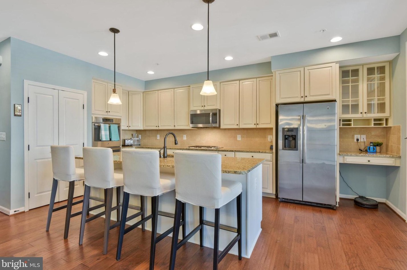 25898 Racing Sun Dr, Stone Ridge VA  20105 exterior