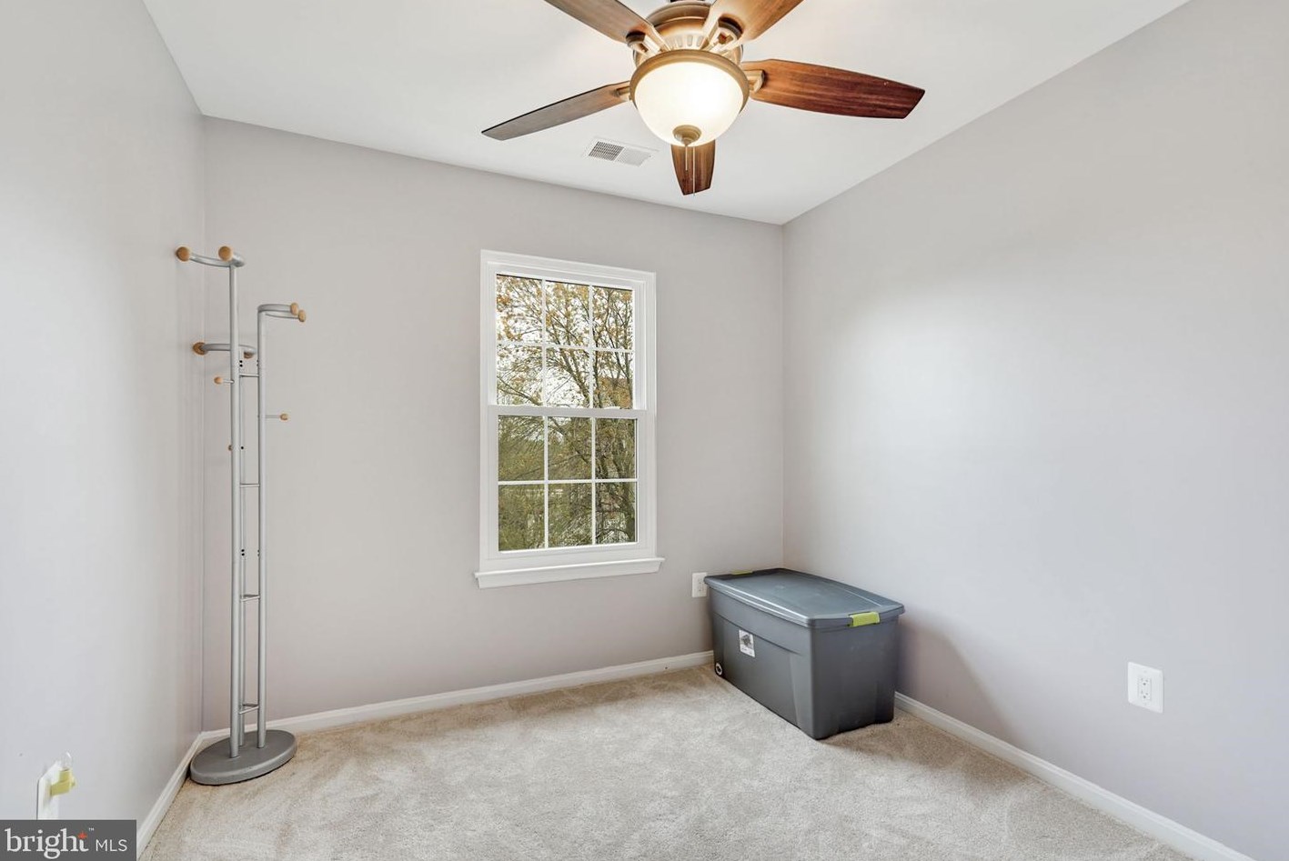 46665 Turnstone Sq, Sterling VA  20164-7025 exterior