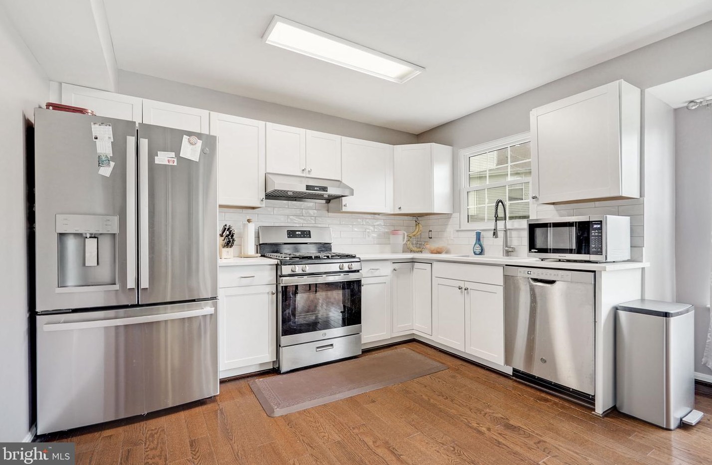 46665 Turnstone Sq, Sterling VA  20164-7025 exterior