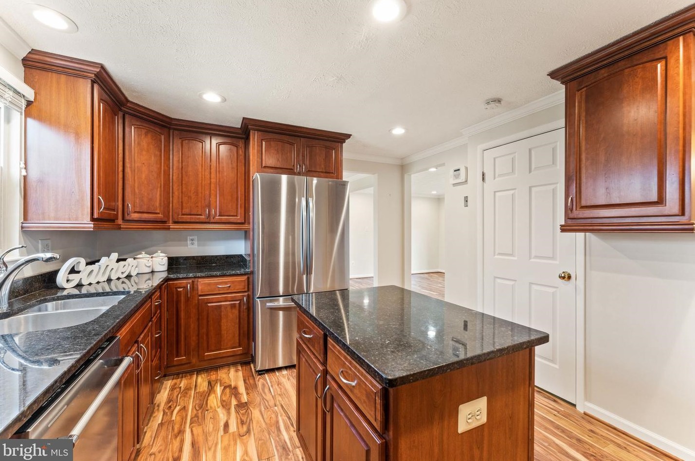 111 Gold Thorn Way, Dulles VA  20164-2816 exterior