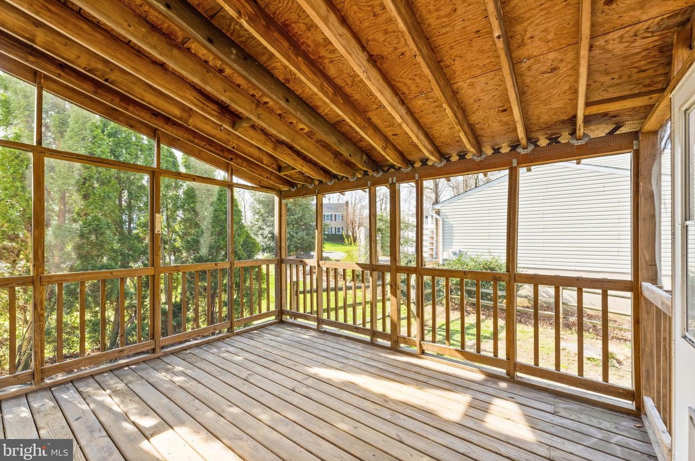 111 Gold Thorn Way, Dulles VA  20164-2816 exterior