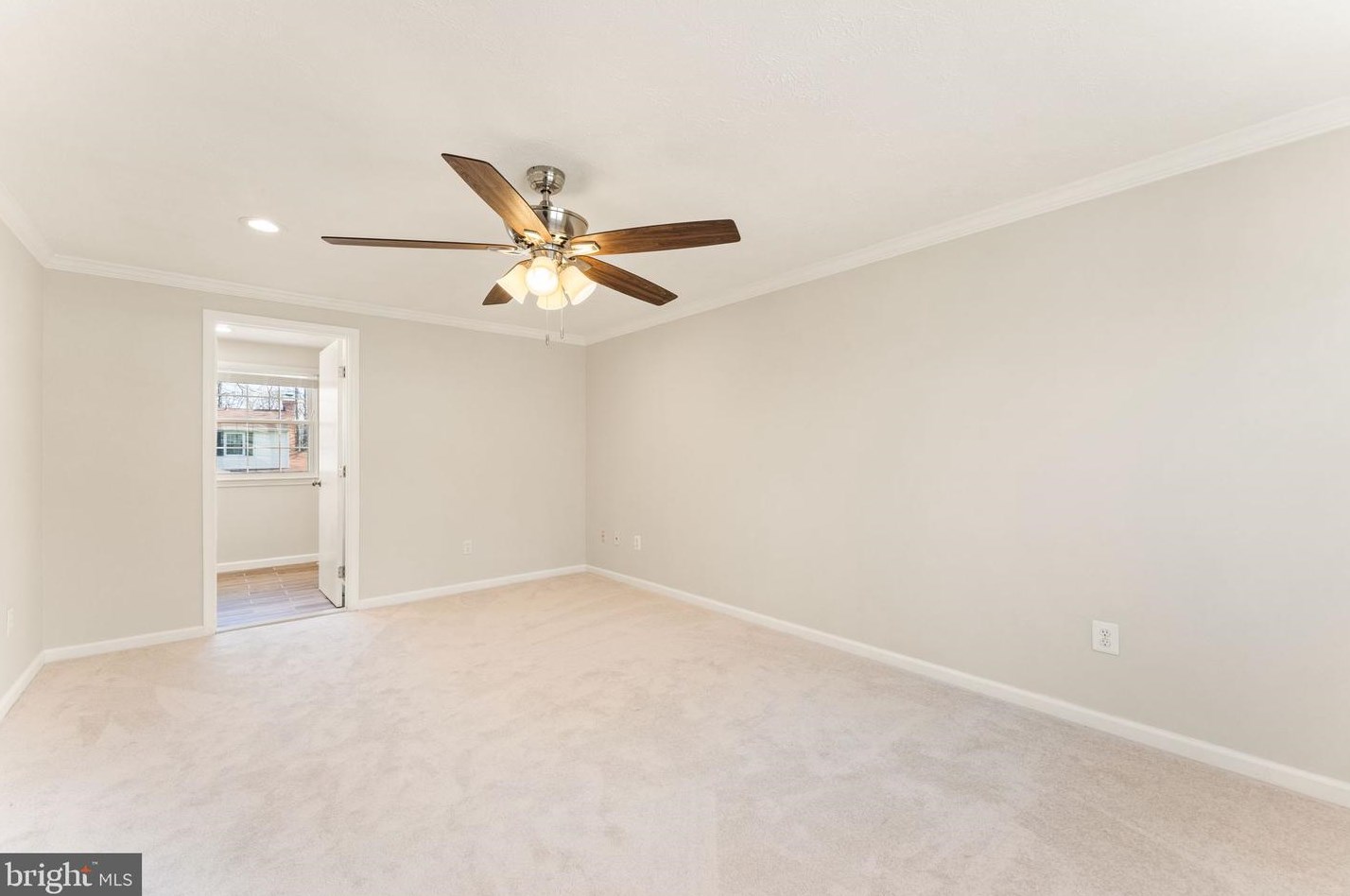 111 Gold Thorn Way, Dulles VA  20164-2816 exterior