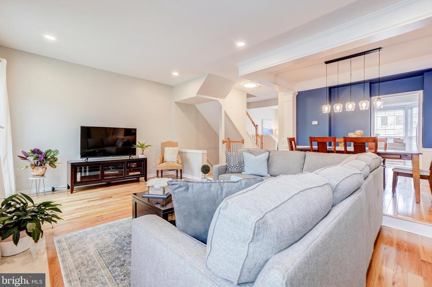 47625 Sandbank Sq, Dulles VA  20165-7465 exterior