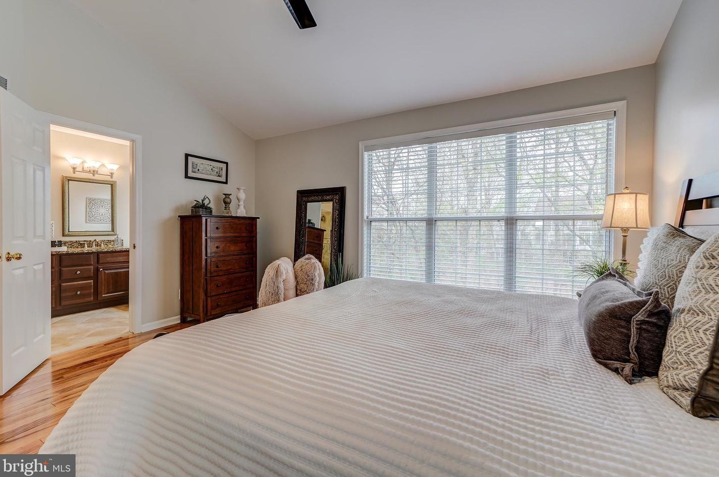 47625 Sandbank Sq, Dulles VA  20165-7465 exterior