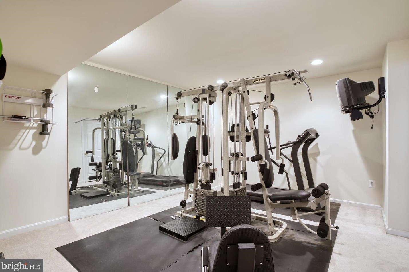 24765 Stone Pillar Dr, Stone Ridge VA  20105-2953 exterior